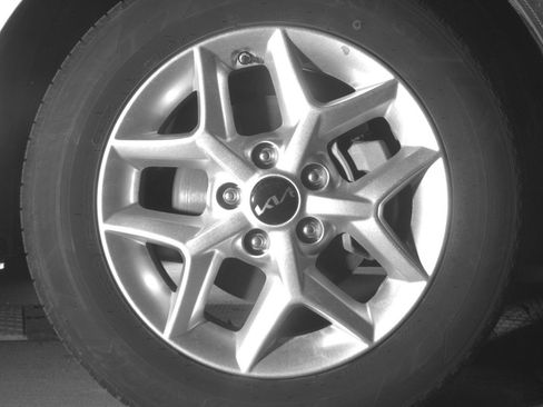 Used 2025 Kia Soul LX w/ LX Technology Package image 13