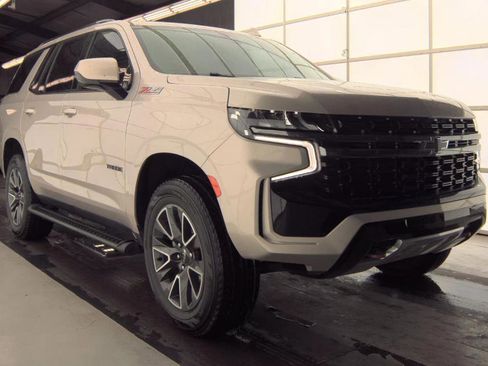 Used 2021 Chevrolet Tahoe Z71 image 2