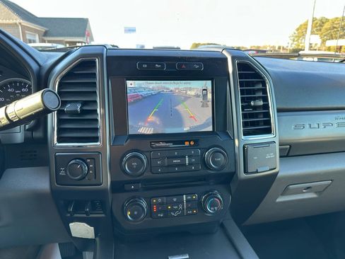 Used 2018 Ford F250 XLT w/ XLT Premium Package image 17