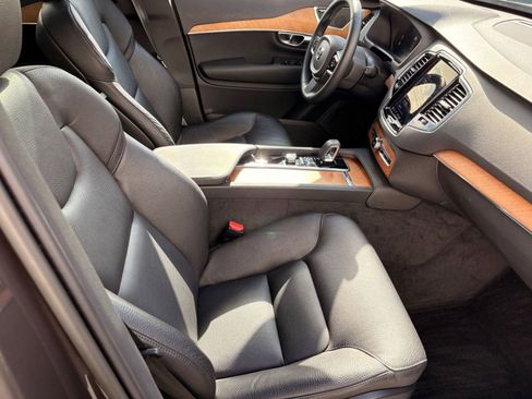 Certified 2023 Volvo XC90 B6 Plus w/ Protection Package Premier image 27