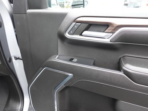 Used 2023 Chevrolet Silverado 1500 LT image 33