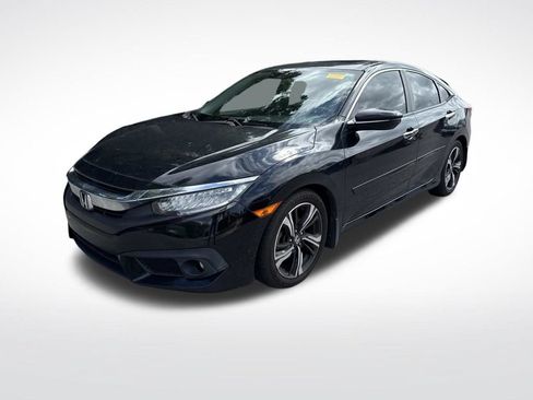 Used 2018 Honda Civic Touring image 2