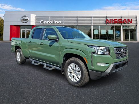 Used 2024 Nissan Frontier SV w/ Technology Package AWD/4WD image 1