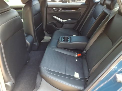 Used 2025 Honda Civic Sport Touring image 9