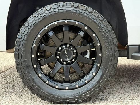 Used 2019 Chevrolet Tahoe LT AWD/4WD image 26
