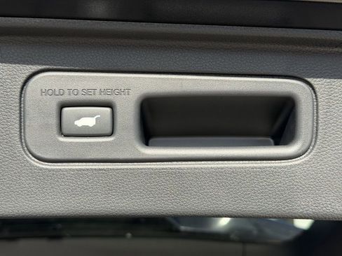 New 2025 Honda Pilot Touring image 10