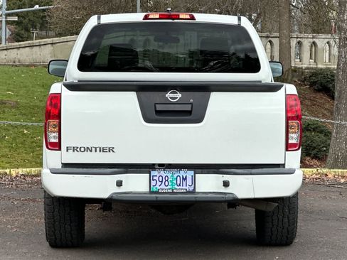 Used 2020 Nissan Frontier S image 7