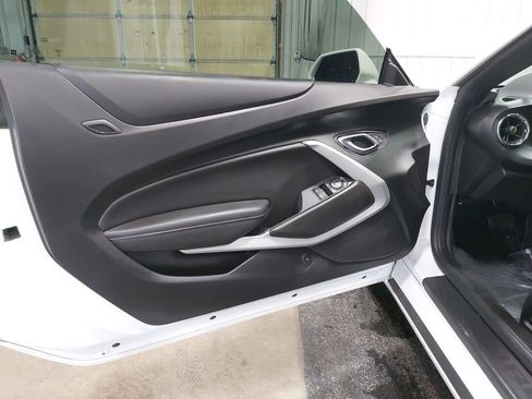 Used 2021 Chevrolet Camaro LT image 26