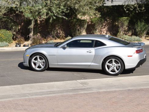 Used 2015 Chevrolet Camaro SS w/ RS Package RWD image 14