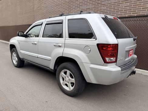 Used 2005 Jeep Grand Cherokee Limited image 2