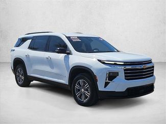 Used 2026 Chevrolet Traverse LT w/ Driver Confidence Package FWD video 3