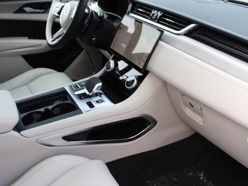 New 2026 Jaguar F-PACE R-Dynamic S image 23