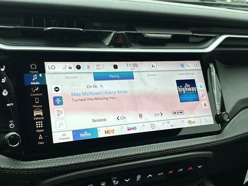 New 2026 Jeep Cherokee Overland image 15