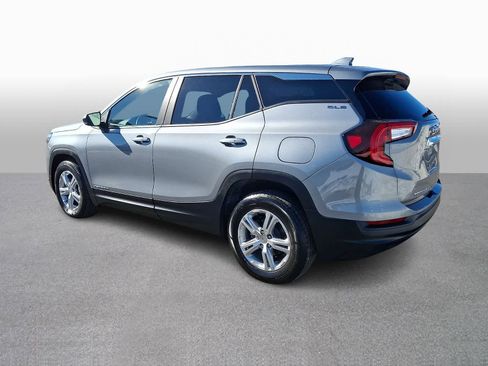 Used 2024 GMC Terrain SLE AWD/4WD image 6