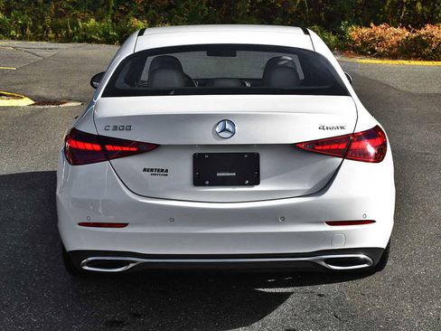 Used 2025 Mercedes-Benz C 300 4MATIC Sedan image 8