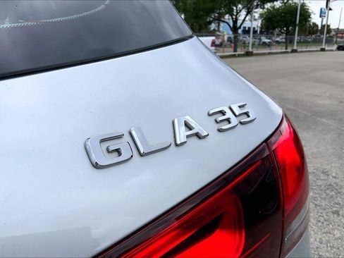 Used 2021 Mercedes-Benz GLA 35 AMG 4MATIC image 31