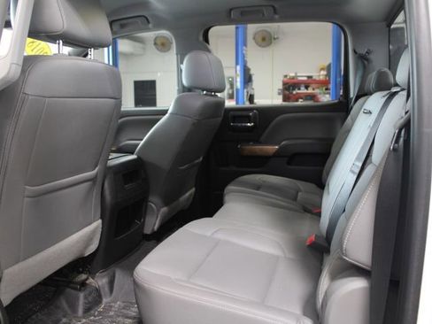 Used 2018 Chevrolet Silverado 1500 LTZ w/ Sport Package AWD/4WD image 14