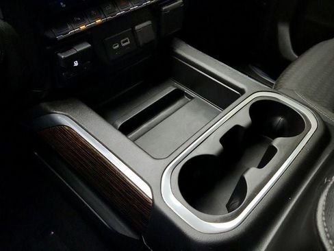 Used 2020 GMC Sierra 1500 Elevation w/ Elevation Value Package image 16