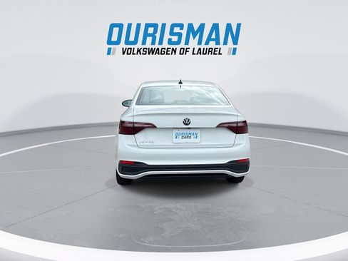 Used 2024 Volkswagen Jetta S FWD image 7