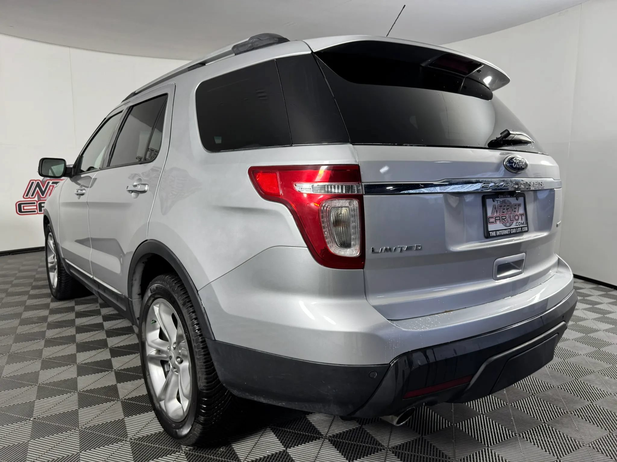 Used 2014 Ford Explorer Limited w/ Equipment Group 302A FWD image 26