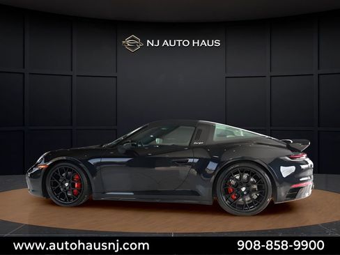 Used 2021 Porsche 911 Targa 4S AWD/4WD image 48