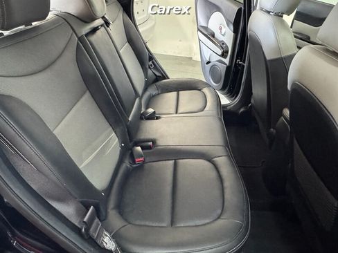 Used 2016 Kia Soul + w/ Primo Package FWD image 22
