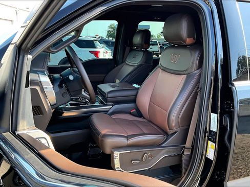 Used 2025 Ford F150 King Ranch w/ FX4 Off-Road Package AWD/4WD image 10