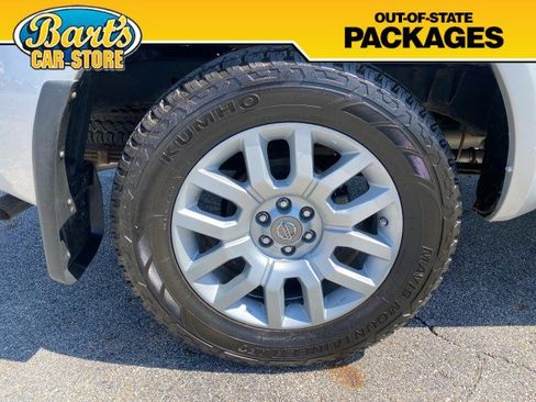 Used 2013 Nissan Frontier SL w/ Moonroof Pkg AWD/4WD image 7