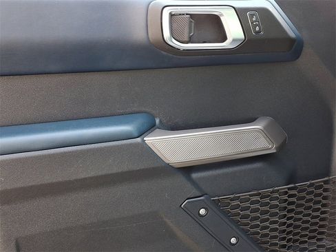 Used 2023 Ford Bronco Outer Banks image 13