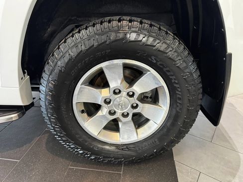 Used 2011 Toyota 4Runner SR5 w/ Premium Pkg w/Leather AWD/4WD image 34
