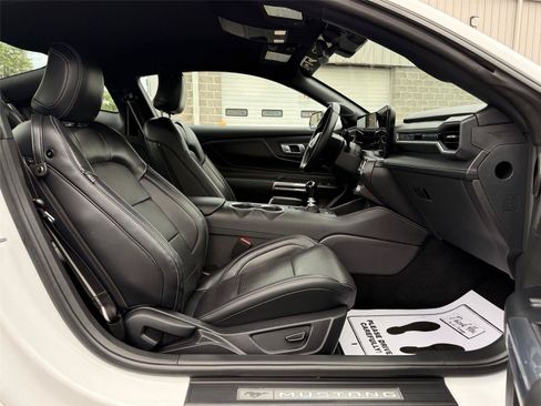 Used 2025 Ford Mustang GT Premium w/ GT Performance Package RWD image 27