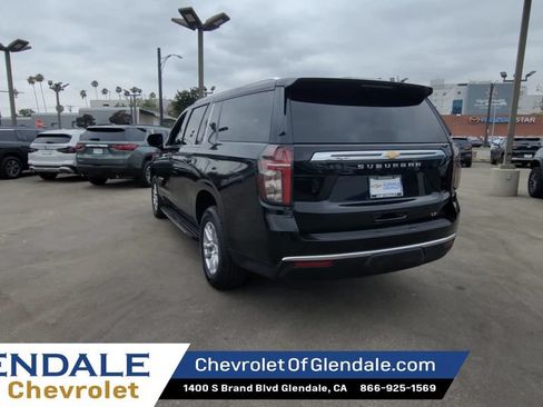 Used 2024 Chevrolet Suburban LT AWD/4WD image 6