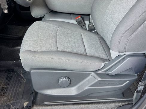 New 2026 Ford F250 XL w/ XL Chrome Package image 21