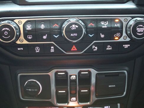 Used 2021 Jeep Gladiator Mojave image 13