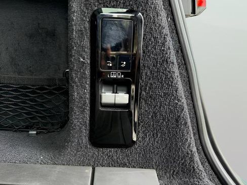 Used 2023 Land Rover Range Rover Sport SE AWD/4WD image 29