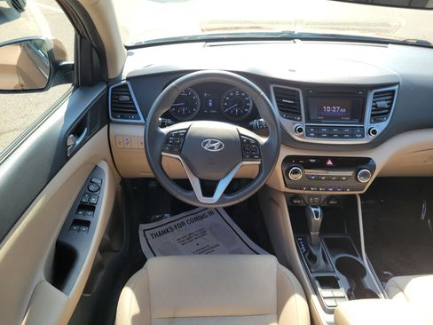 Used 2017 Hyundai Tucson Sport FWD image 11