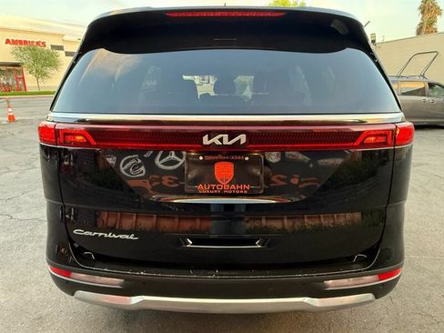 Used 2022 Kia Carnival SX FWD image 9