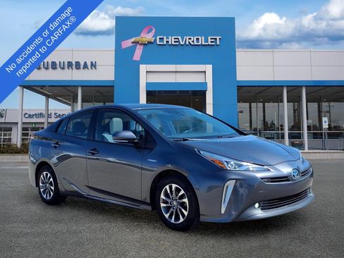 Used 2022 Toyota Prius Limited w/ Premium Convenience Package FWD image 3