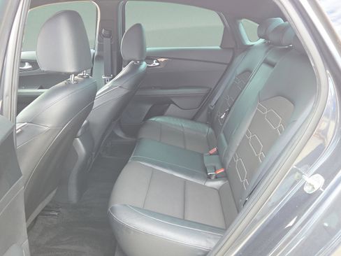 Used 2021 Kia Forte GT-Line FWD image 11