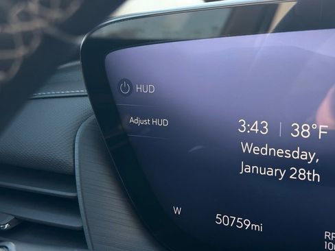 Used 2024 Buick Envision Preferred image 38