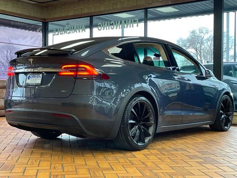 Used 2016 Tesla Model X 90D image 11