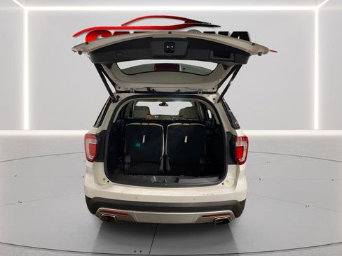 Used 2016 Ford Explorer Platinum image 5