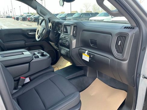 New 2026 Chevrolet Silverado 1500 W/T w/ Remote Keyless Entry Package AWD/4WD image 21