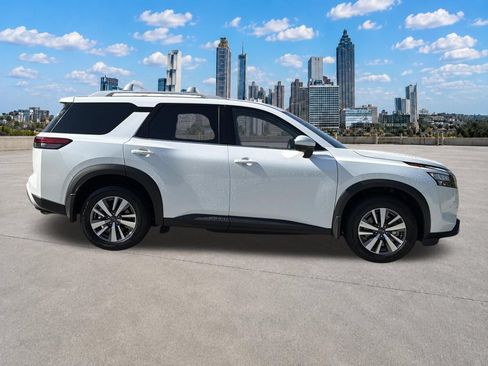 Certified 2025 Nissan Pathfinder SL AWD/4WD image 29