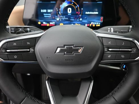 New 2026 Chevrolet Equinox ACTIV w/ Convenience Package III image 17