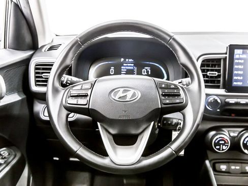 Used 2023 Hyundai Venue SEL FWD image 20