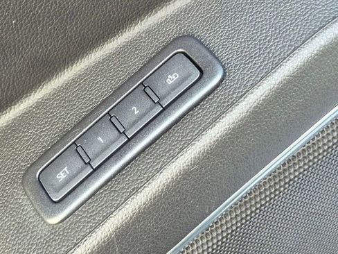 Used 2019 Chevrolet Tahoe LT image 31