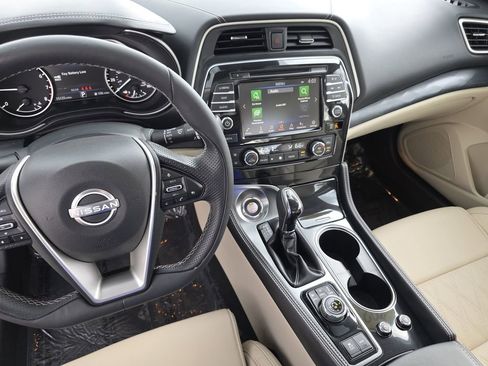 Used 2023 Nissan Maxima Platinum w/ Sport Mat Group FWD image 24