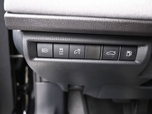 Used 2025 Toyota Camry LE image 29