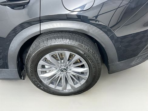 Used 2024 MAZDA CX-90 Plug-In Hybrid w/ Preferred AWD/4WD image 9